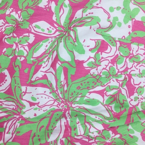 Lilly Pulitzer Hotty Pink Forgot My Trunk Shorts 2 - Picture 6 of 7
